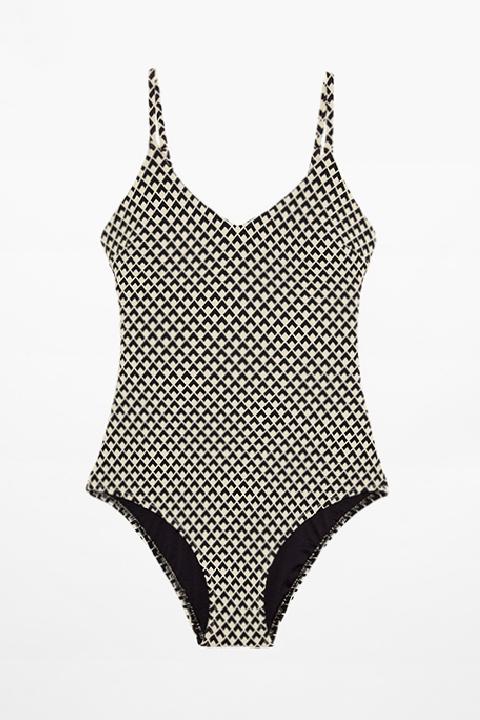 Geometrik Desenlerle İlkbahar-Yaz 2024 Moda Trendleri