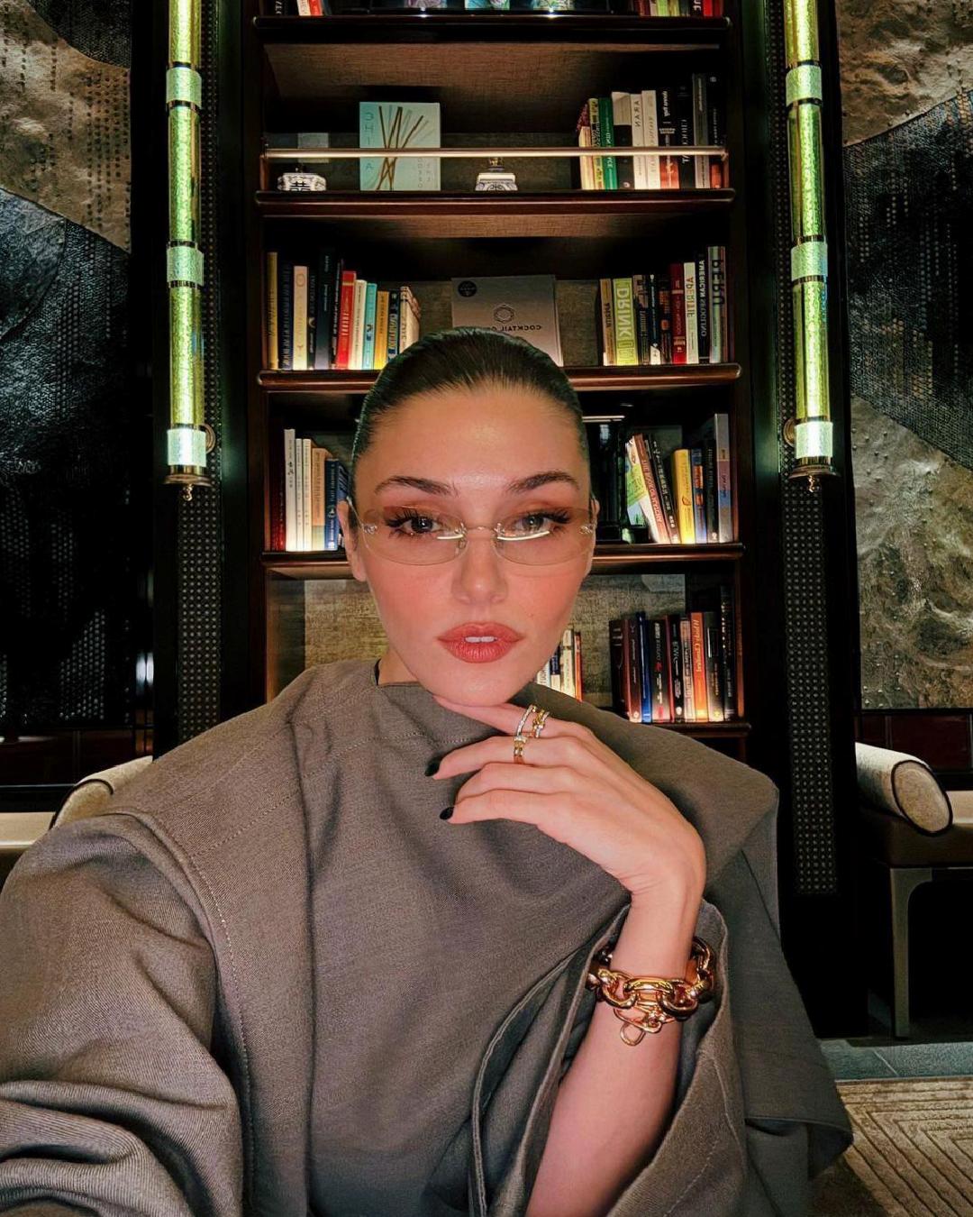 Hande Erçel'in Japonya Macerası ve Stil Seçimi