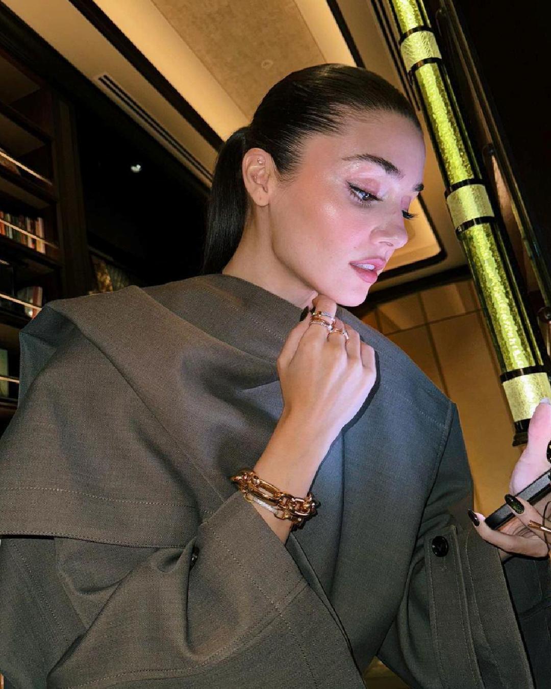 Hande Erçel'in Japonya Macerası ve Stil Seçimi