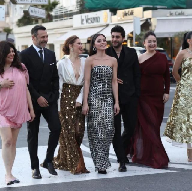 Kızılcık Şerbeti Dizisi ve Cannes Macerası