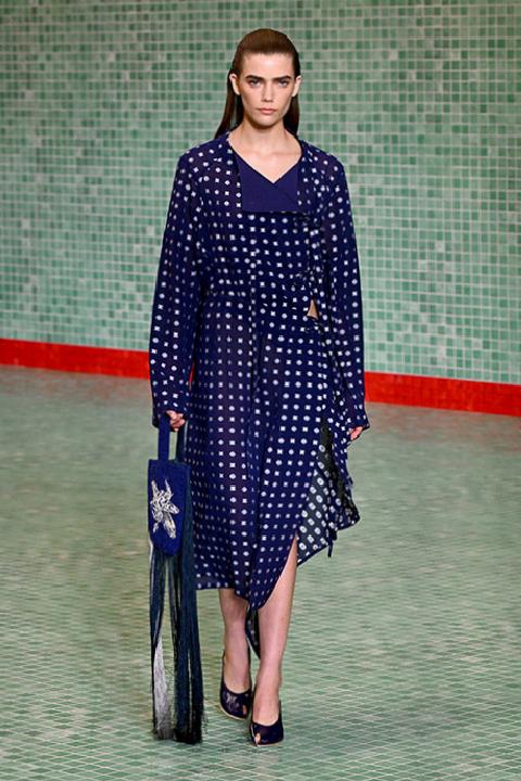 Tory Burch 2025 İlkbahar/Yaz Koleksiyonu Tanıtımı