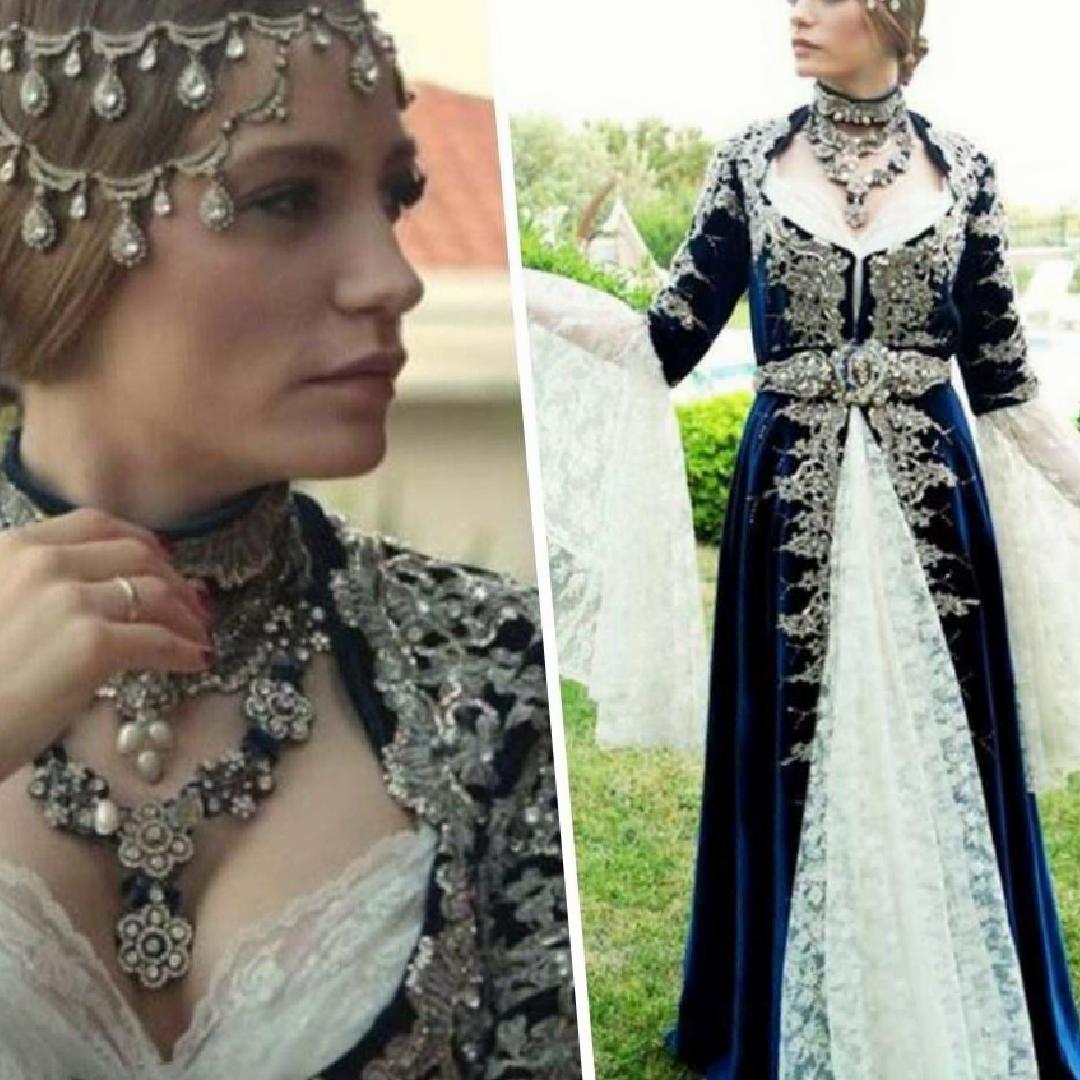 Dizi ve Filmlerde İkonik Kıyafet ve Aksesuarlar