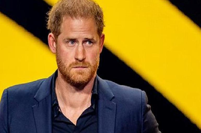 2025 Yılına Dair Astrolojik Tahminler: İngiliz Kraliyet Ailesi Üzerine Analiz