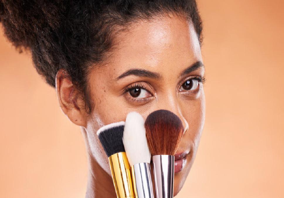 Doğal Görünümlü Cilt Makyajı