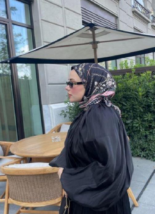 Hint İpeği Şal Modelleri ve Kombin Önerileri