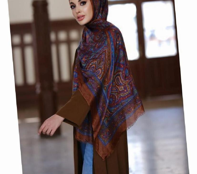 Hint İpeği Şal Modelleri ve Kombin Önerileri