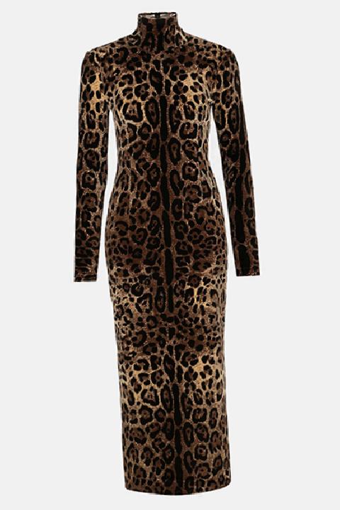 Leopar Deseninin Vahşi Güzelliği: Moda ve Stil
