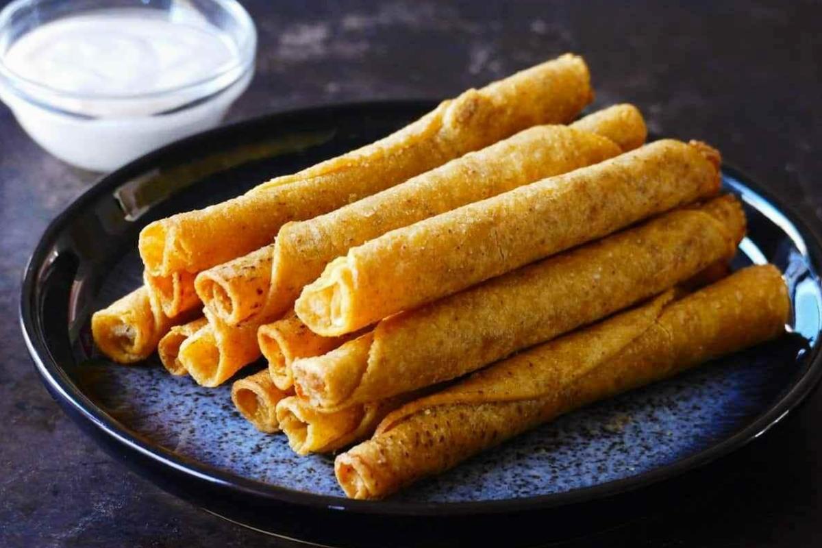 Meksika Mutfağının Lezzeti: Taquitos