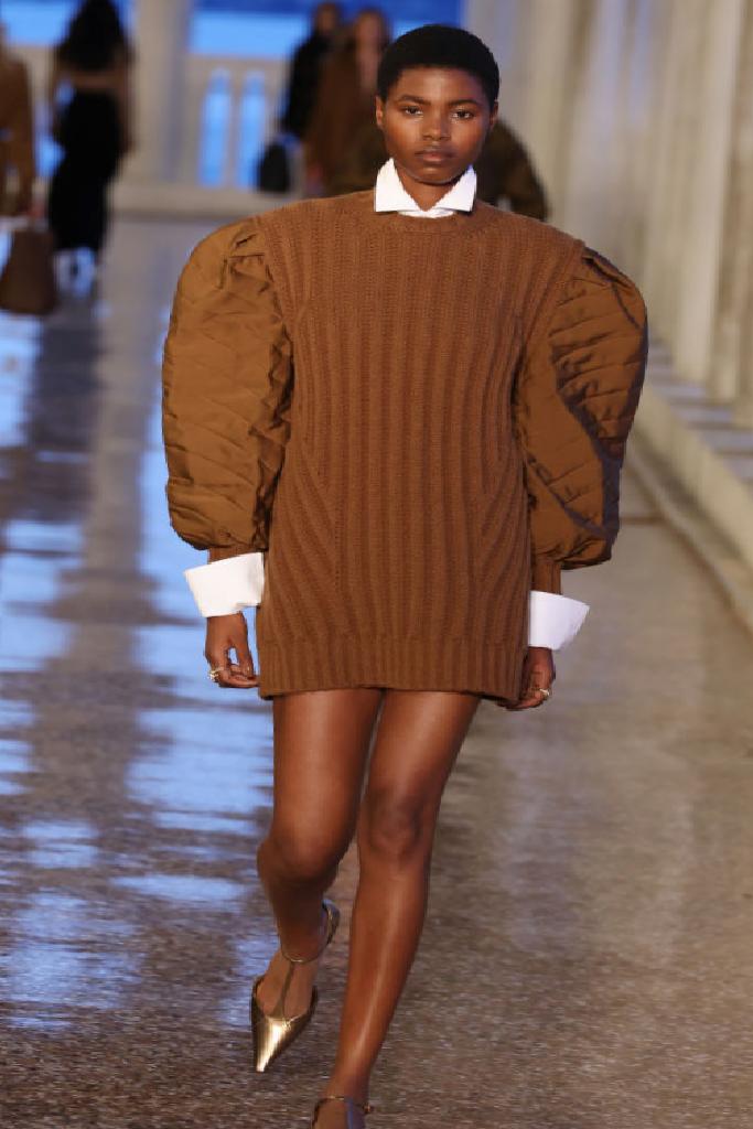 2025 Moda Renk Trendleri ve Öne Çıkan Parçalar