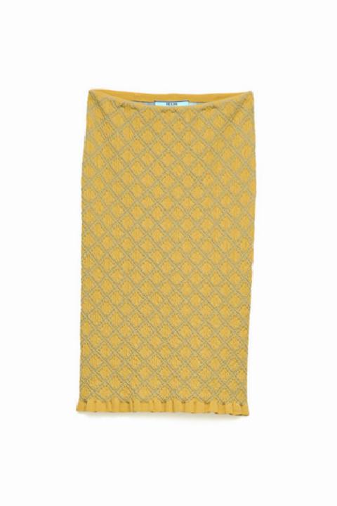 2025 Moda Renk Trendleri ve Öne Çıkan Parçalar