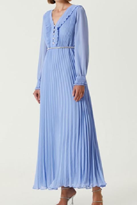 2025 Moda Renk Trendleri ve Öne Çıkan Parçalar