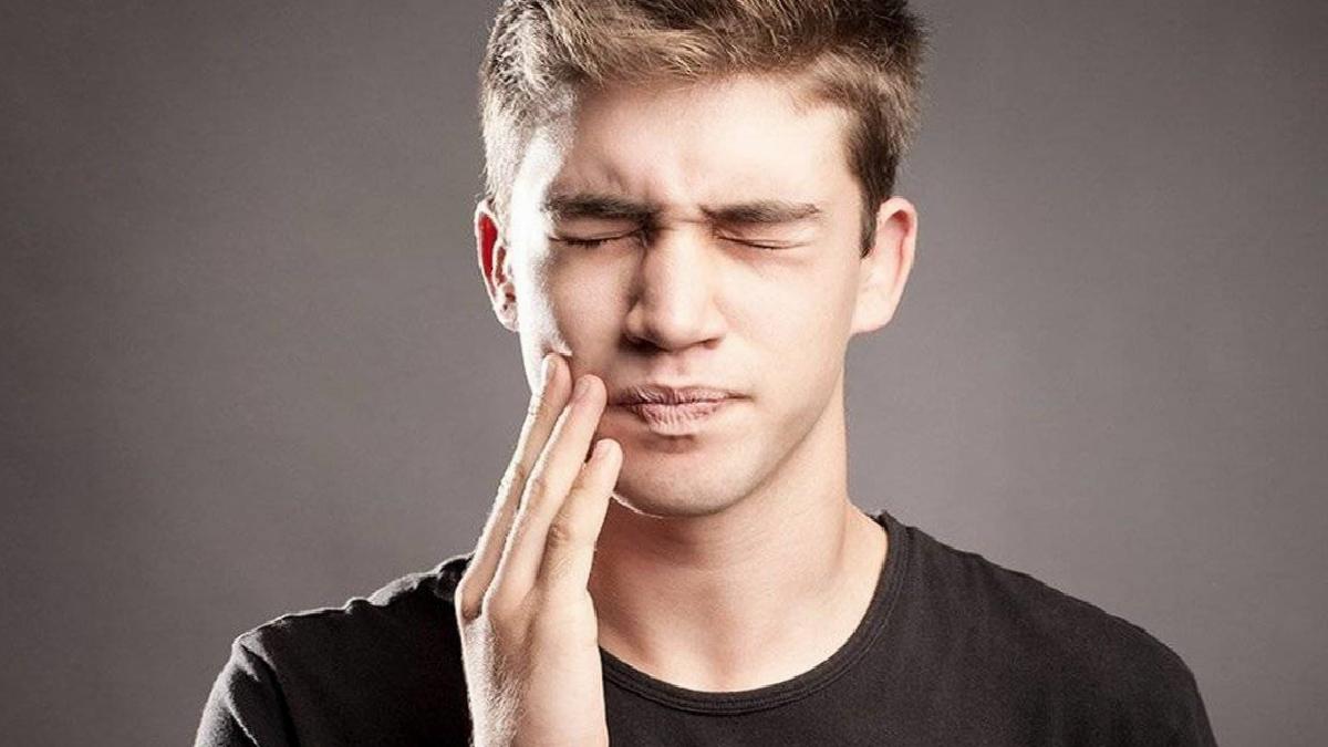 20'lik Dişler: Neden Ağrı Yapar ve Nasıl Hafifletilir?