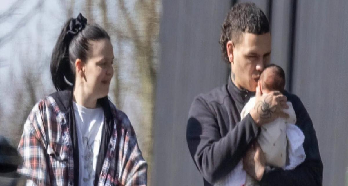 Anne-Marie İkinci Çocuk Müjdesini Verdi