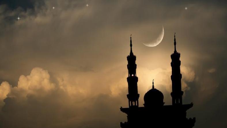 Berat Gecesi'nde Kılınacak 100 Rekatlık Namaz