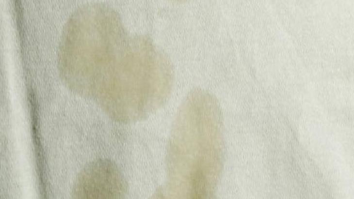 Çamaşır Deterjan Lekeleri ile Baş Etme Yöntemleri