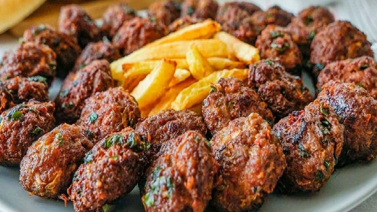 Canan Karatay'ın Kuyruk Yağlı Köfte Tarifi