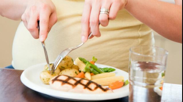 Hamilelikte Sağlıklı Beslenme ve Meyvelerin Önemi