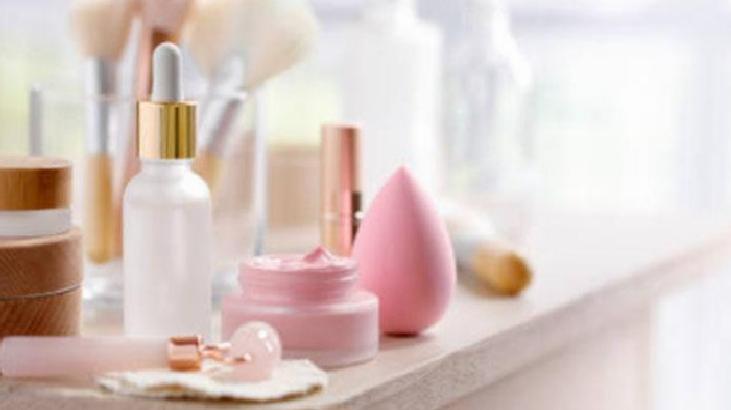 Makyaj ile Genç ve Kalkık Bir Görünüm Elde Etmenin İpuçları