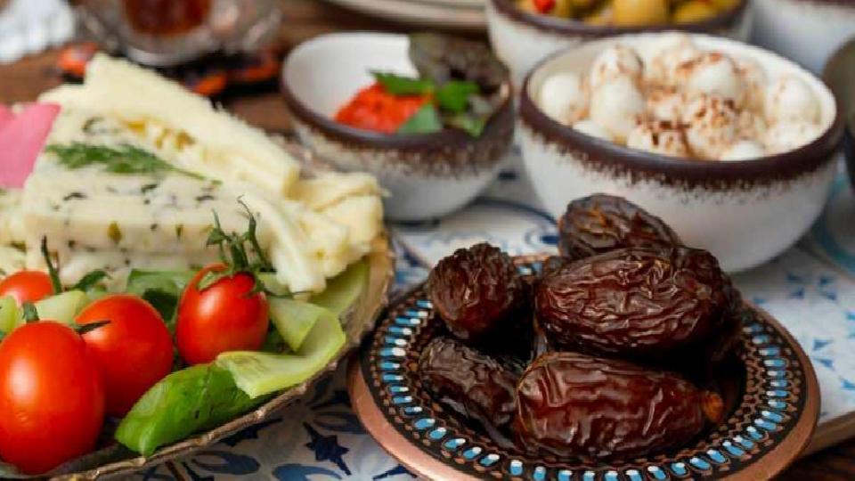 Ramazan'da Sağlıklı Beslenme ve Oruç Tutma İpuçları