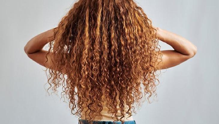 Saç Parfümlerinin Sağlığa Etkileri ve Doğal Alternatifler