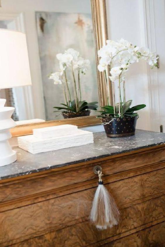 Şifonyer: Ev Dekorasyonunda Fonksiyonel ve Estetik Seçenekler