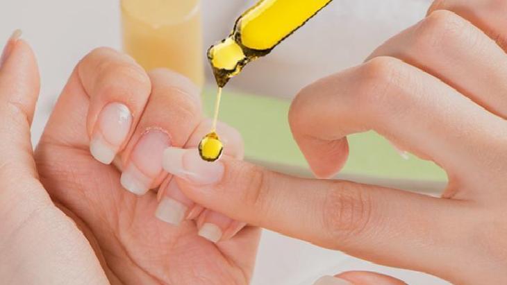 Tırnak Bakımında Asetonun Etkileri