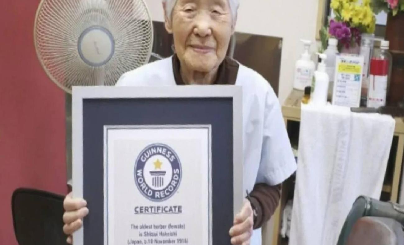 108 Yaşındaki Japon Berber, Dünyanın En Yaşlı Kadın Kuaförü Unvanını Aldı