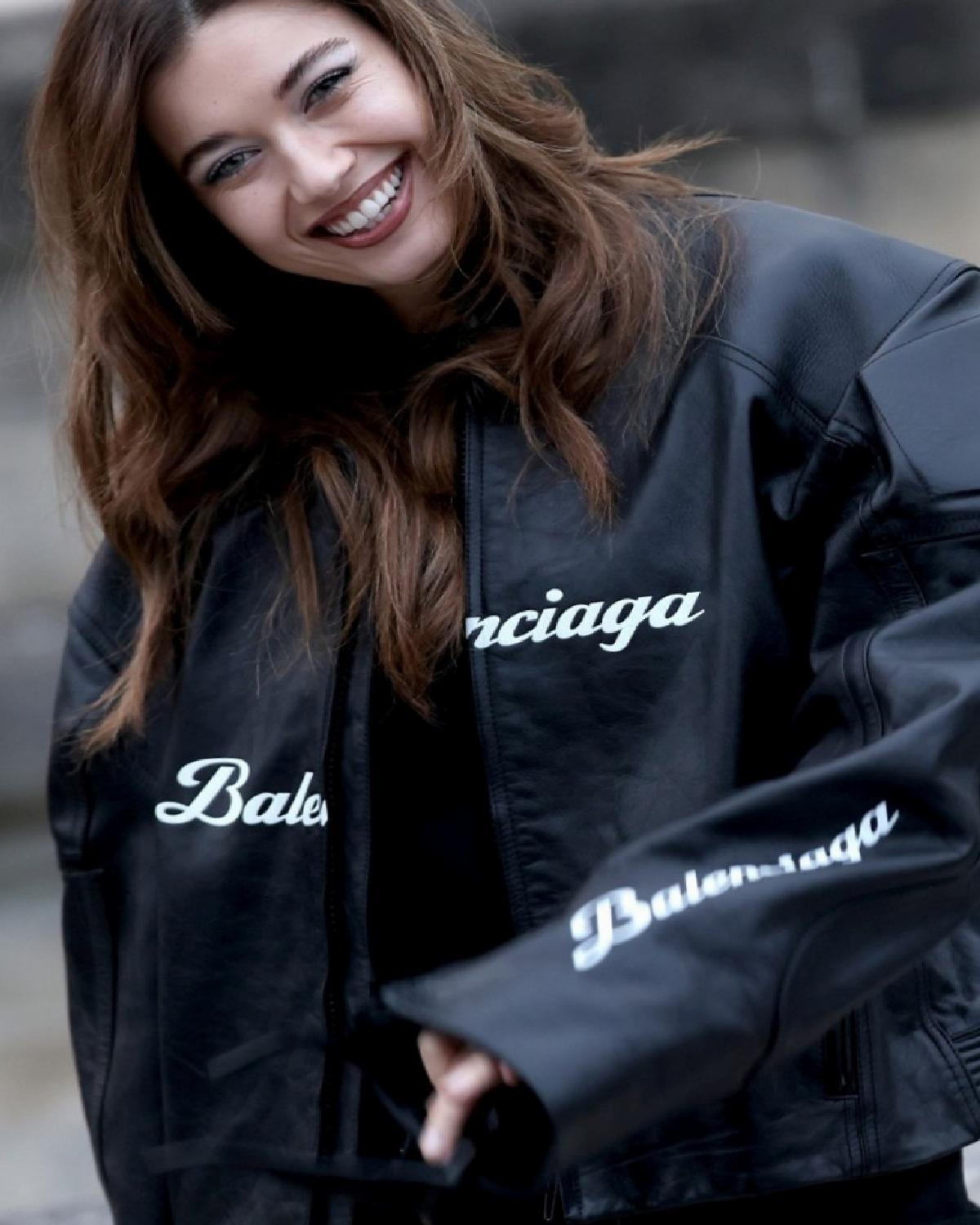 Afra Saraçoğlu'nun Moda Yolculuğu