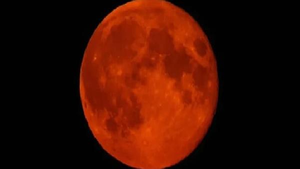 Başak Burcunda Kanlı Ay Tutulması: Mart Ayının En Önemli Olayı