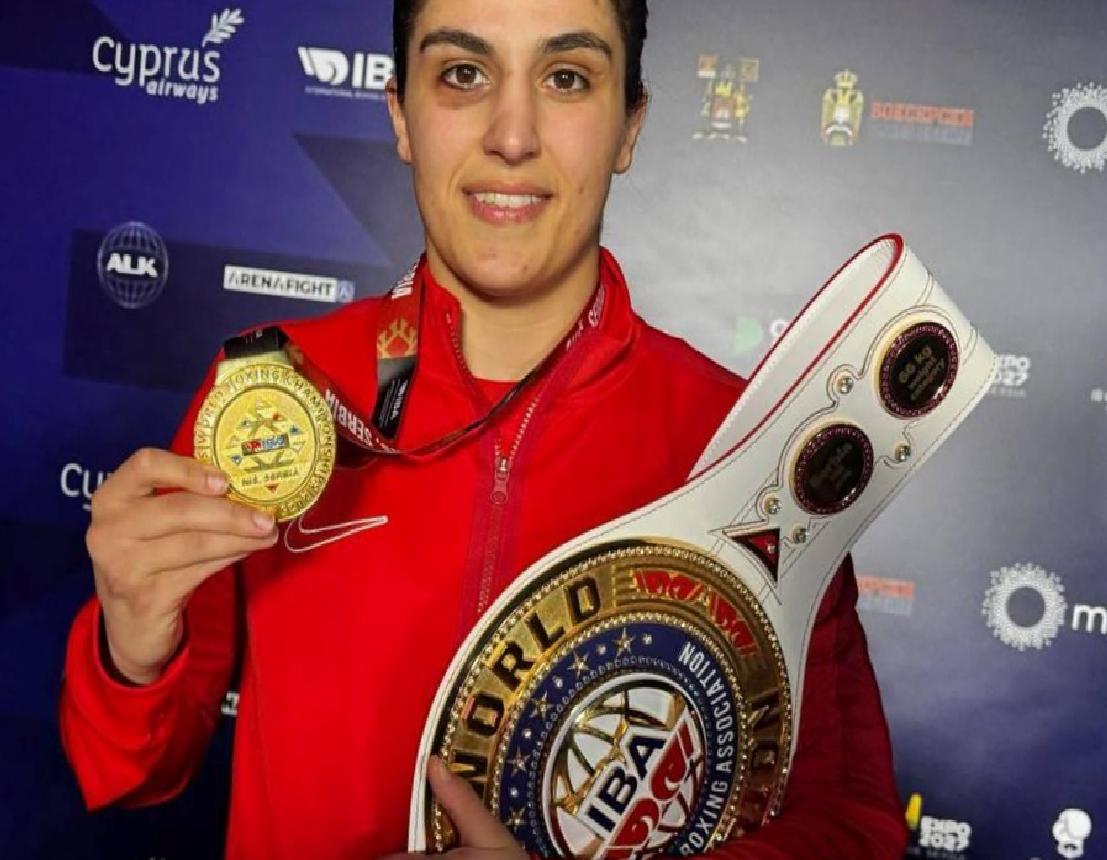 Üst Üste Üçüncü Dünya Şampiyonluğu