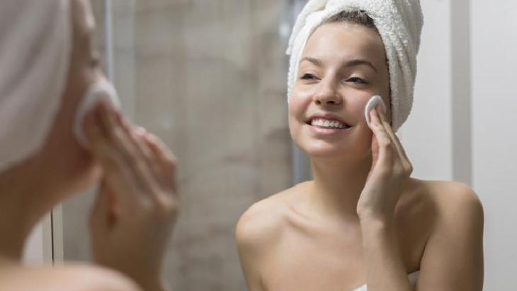 Doğal Cilt Tonikleri: Elma Sirkesi, Yeşil Çay ve Salatalık