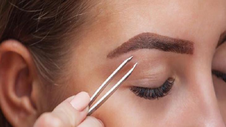 Doğal Yağların Kaş ve Kirpiklere Faydaları ve Uygulama Tarifi