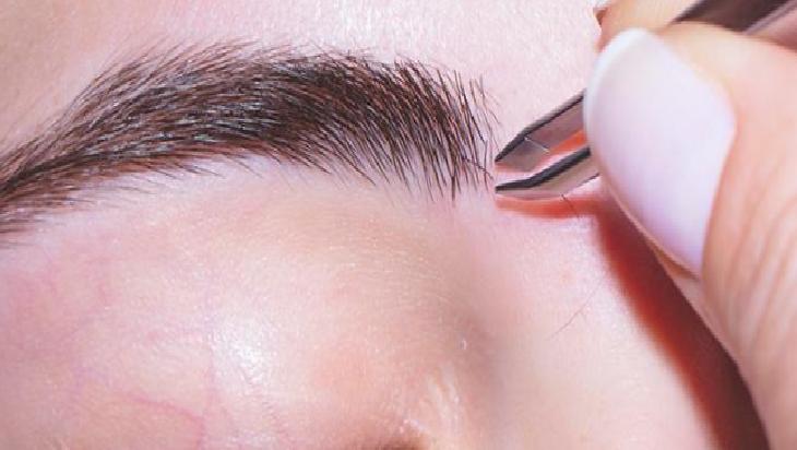 Doğal Yağların Kaş ve Kirpiklere Faydaları ve Uygulama Tarifi