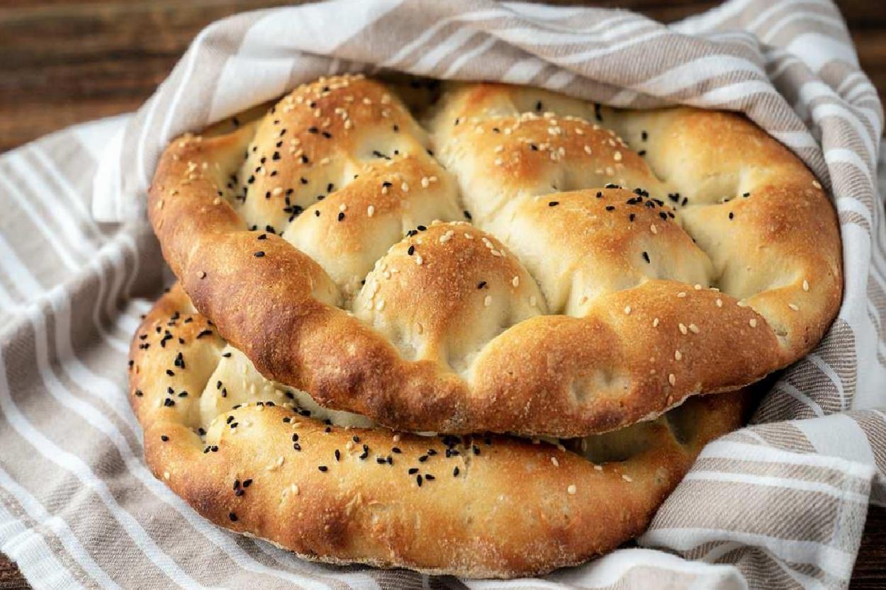 Evde Ramazan Pidesi Nasıl Yapılır?