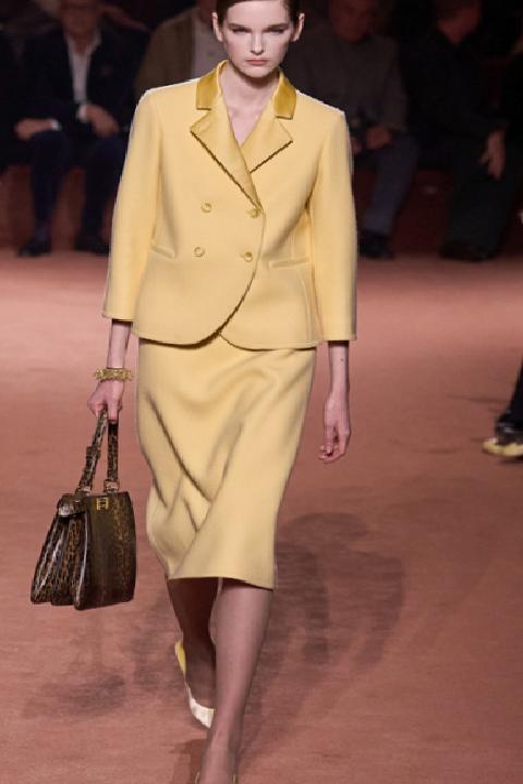 Fendi'nin 100. Yılına Özel Defile: Moda ve Geleneklerin Buluşması