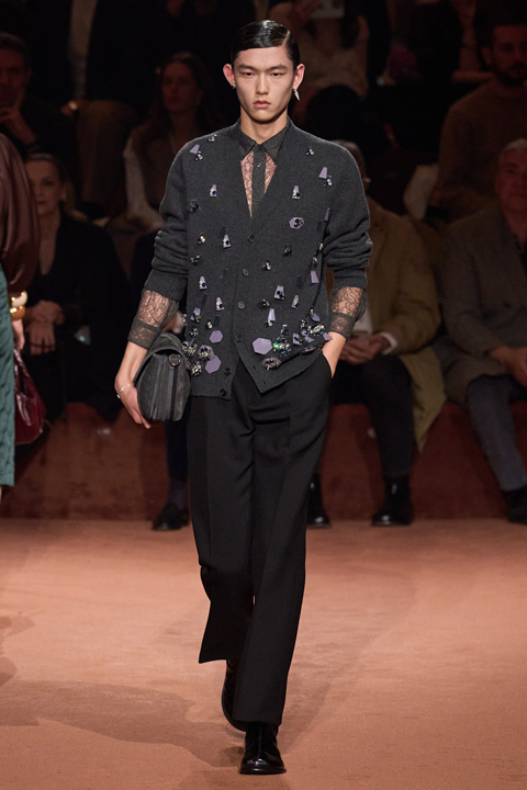 Fendi'nin 100. Yılına Özel Defile: Moda ve Geleneklerin Buluşması