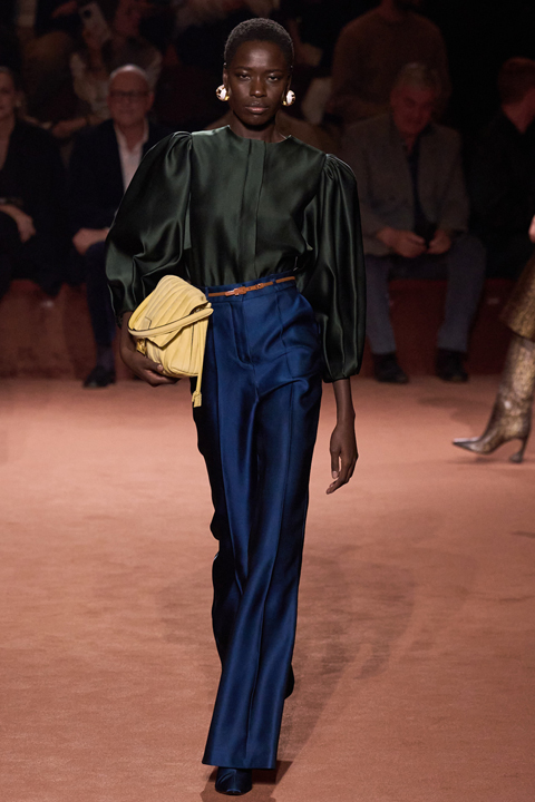 Fendi'nin 100. Yılına Özel Defile: Moda ve Geleneklerin Buluşması