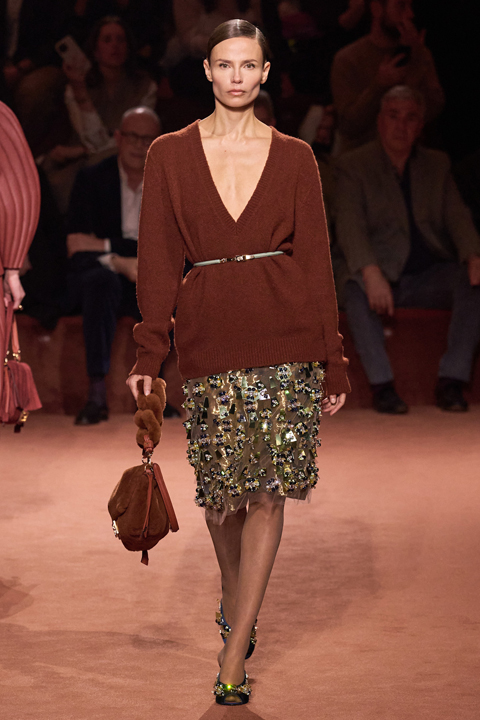 Fendi'nin 100. Yılına Özel Defile: Moda ve Geleneklerin Buluşması