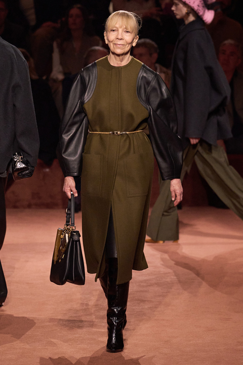 Fendi'nin 100. Yılına Özel Defile: Moda ve Geleneklerin Buluşması