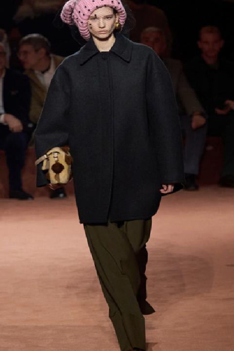 Fendi'nin 100. Yılına Özel Defile: Moda ve Geleneklerin Buluşması