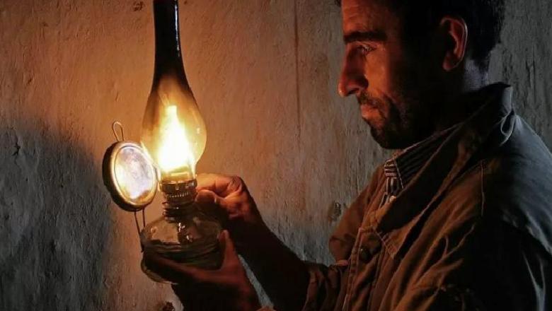 Gaz Lambaları Yeniden Gündemde: Nostaljik Dekorasyonun Yeni Trendi