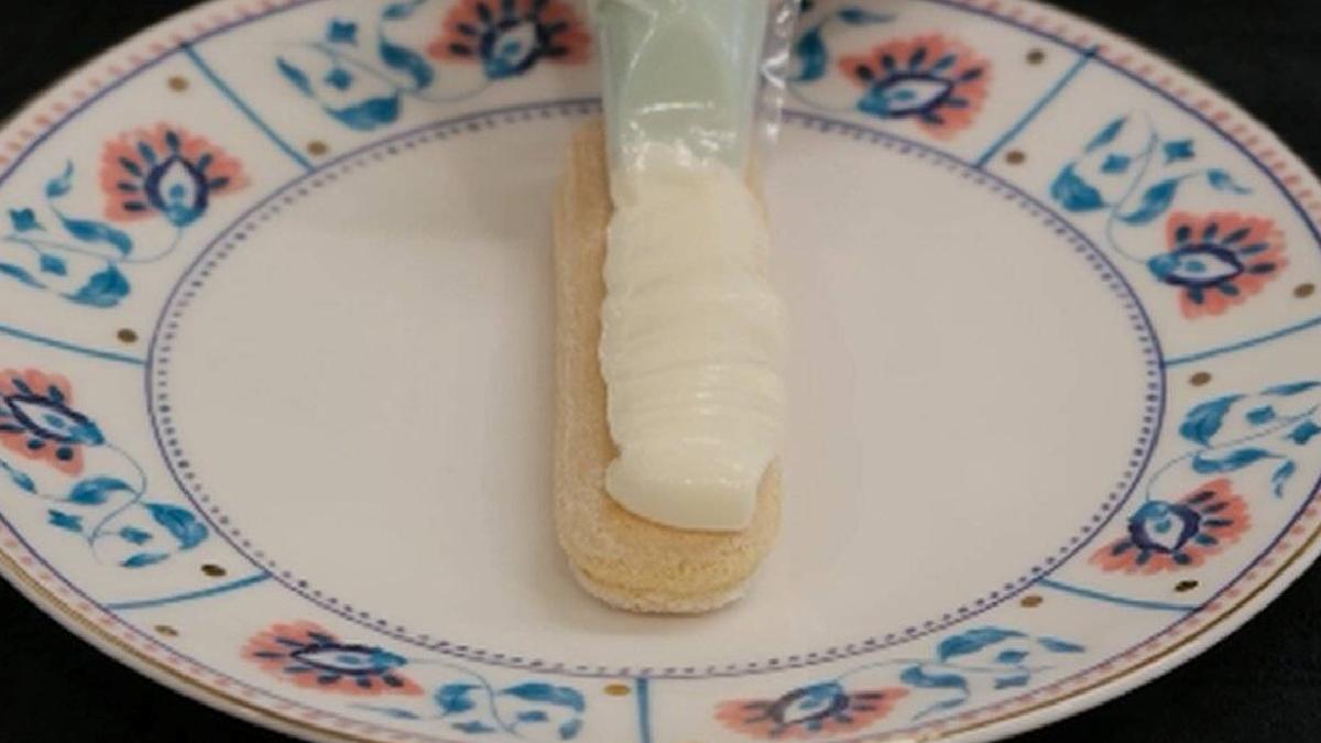 Hindistan Cevizli Kedidili Pastası Tarifi