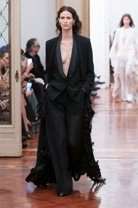 Launchmetrics Spotlight: Moda ve Lüks Endüstrisinde Yenilikçi Stratejiler