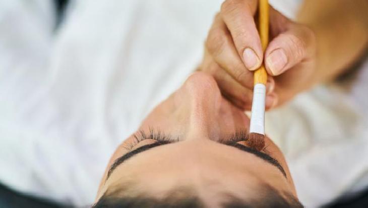 Makyaj Ürünlerinin Kullanım Süreleri ve Sağlık Önlemleri