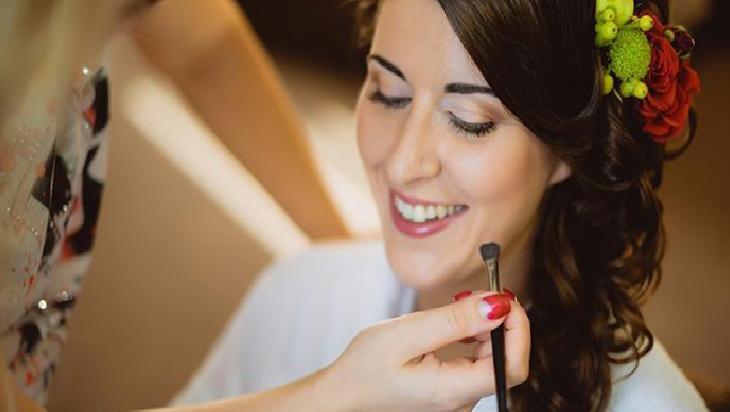 Makyaj Ürünlerinin Kullanım Süreleri ve Sağlık Önlemleri