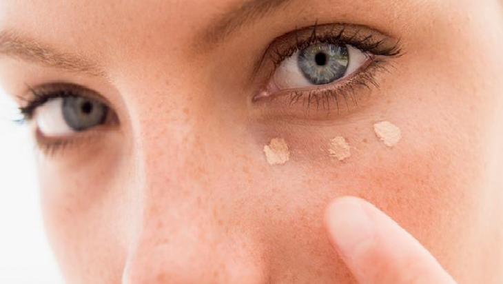 Makyaj Ürünlerinin Kullanım Süresi ve Sağlık Riskleri