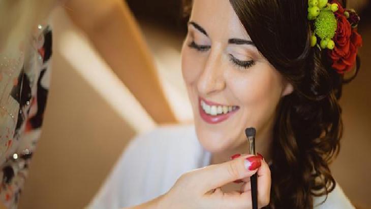 Makyaj Ürünlerinin Kullanım Süresi ve Sağlık Riskleri