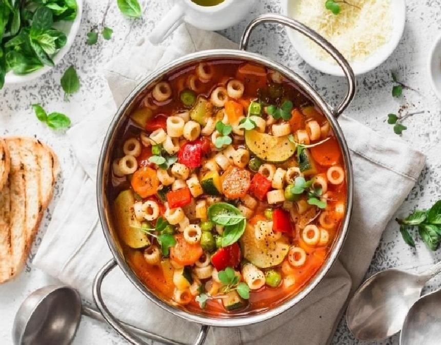 Minestrone Çorbası: Sağlıklı ve Lezzetli İtalyan Tarifi