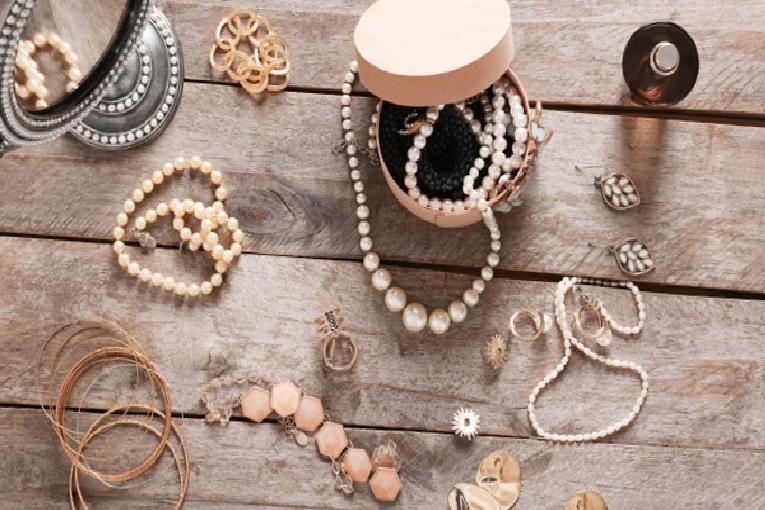 Özel Davetlerde Şıklık ve Konfor İçin İpuçları