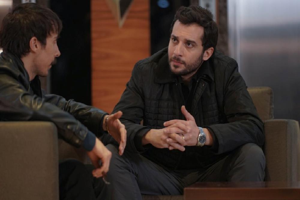 Dizinin Gerilimi: Ahsen ve Keriman'ın Çatışması